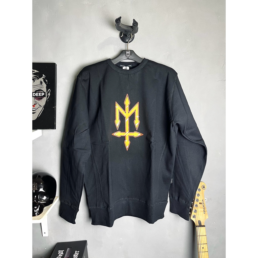 crewneck maternal disaster - medals