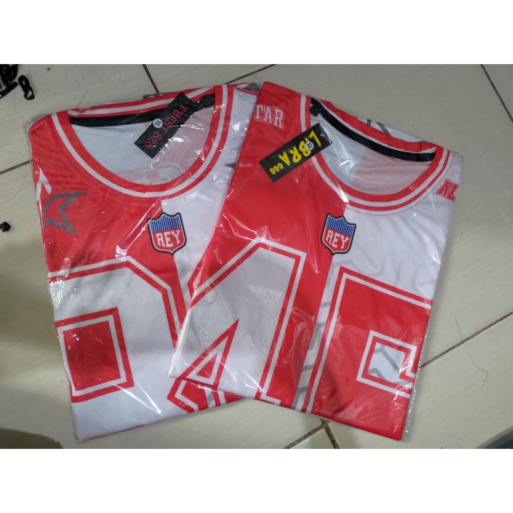 Jersey merah putih