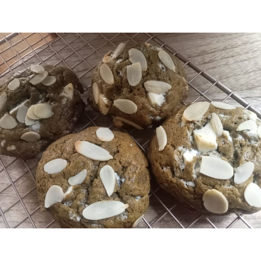 

Soft Cookies Matcha Almond