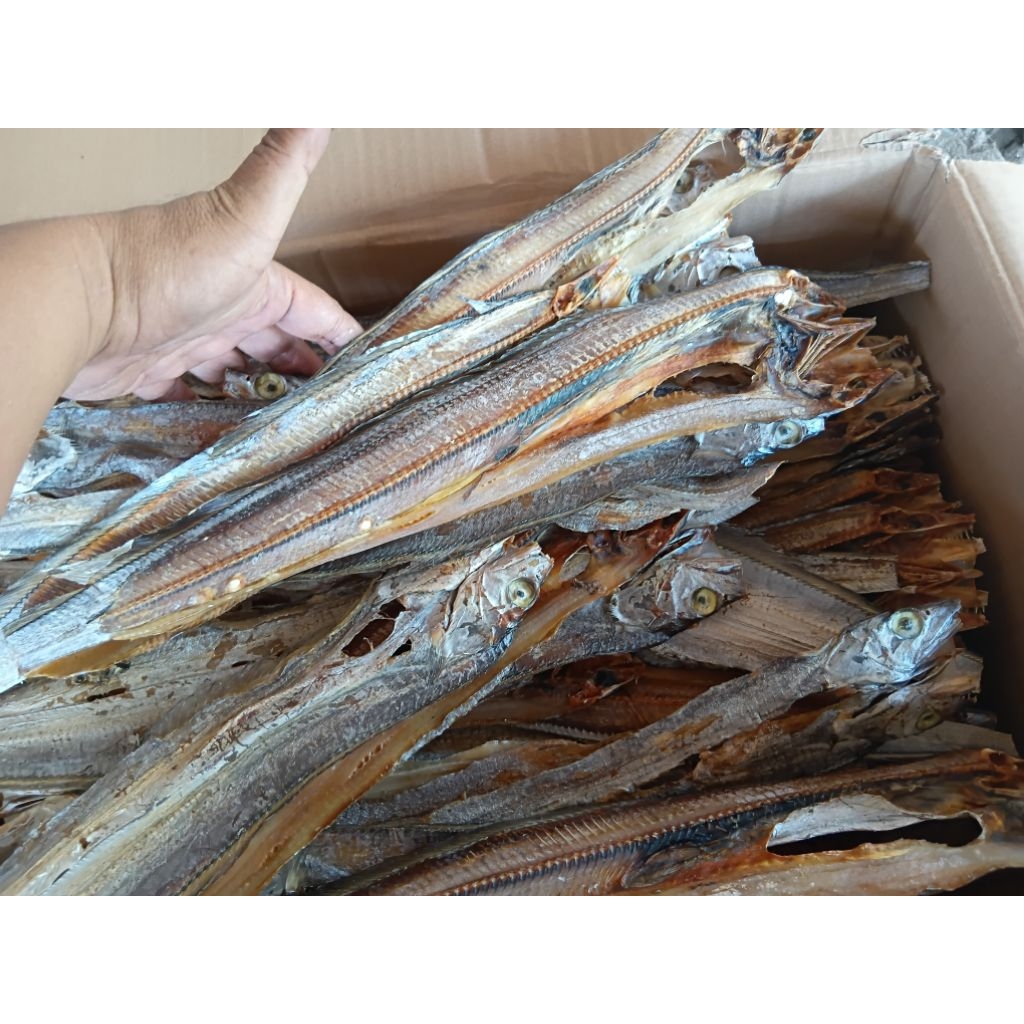 

1kg Ikan Asin Layur Belah Ikan Asin Tipis Kering