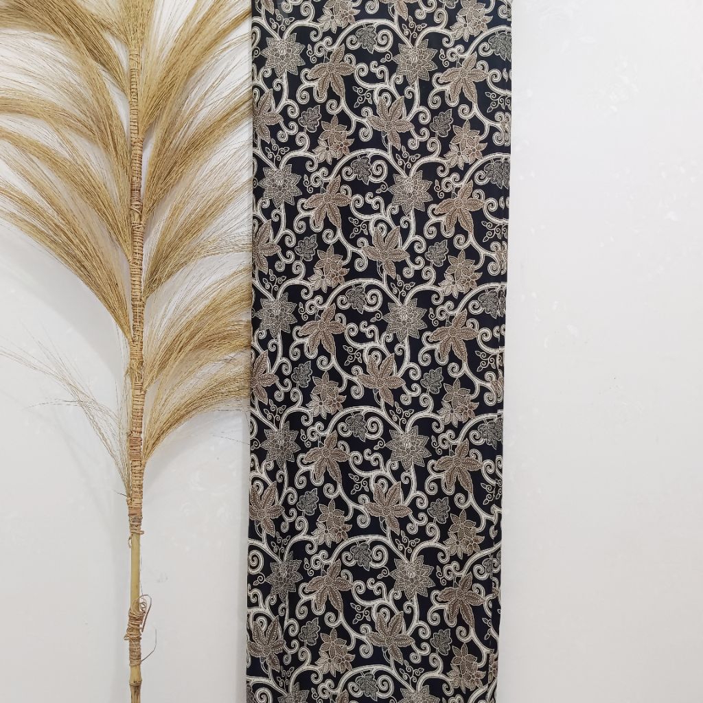 Batik Semi Sutra / Kain Batik / Kain Baju / Batik Halus Semi Sutra