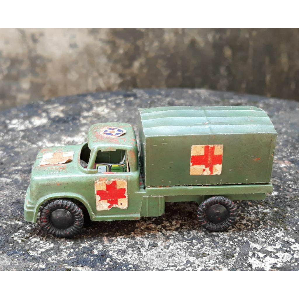 Ambulance Plastik Army Truck vintage