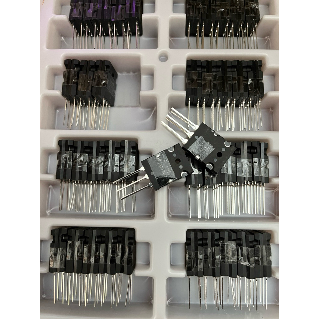 TRANSISTOR TOSHIBA 5200 1943 Lot 524 ASLI ORIGINAL 100%