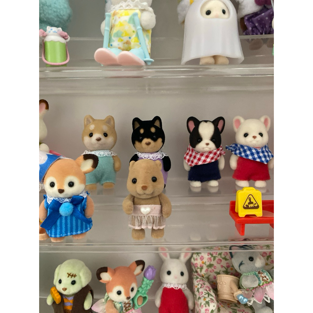 slyvanian families ori tshirt fashion