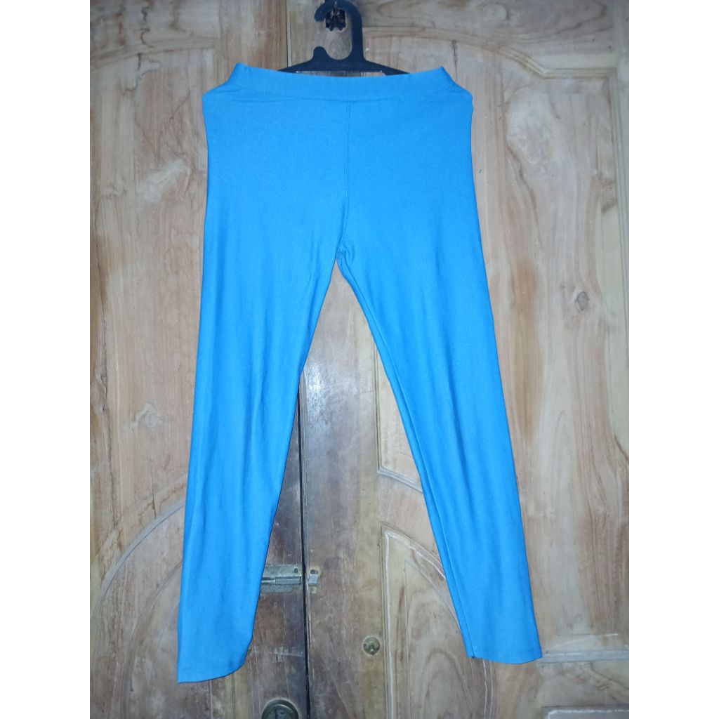 PRELOVED CELANA LEGGING