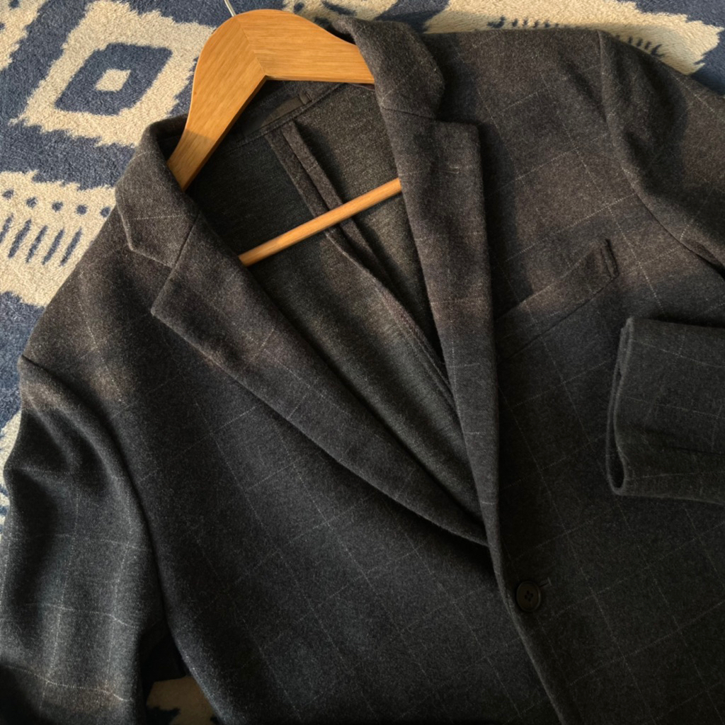 UNIQLO BLAZER TARTAN DARK GREY JACKET COMFORT JAS PRIA SLIMFIT FORMAL SIZE L