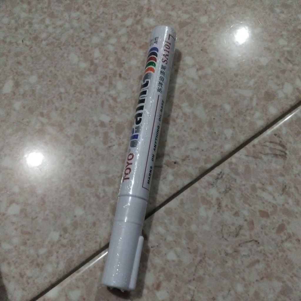 

spidol ban motor mobil putih