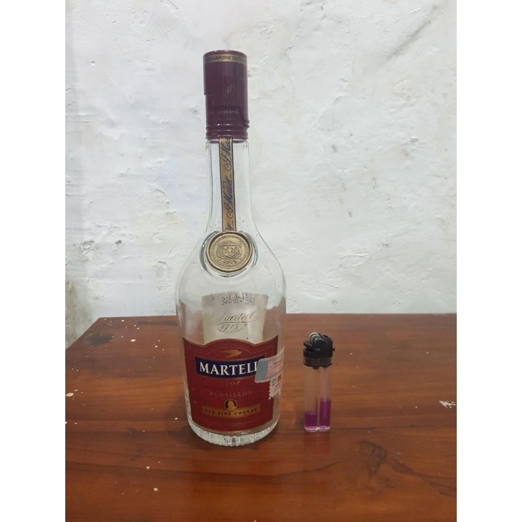 Botol Kosong Botol Bekas Marteel Untuk Hiasan dan Pajangan dan Koleksi / Viral