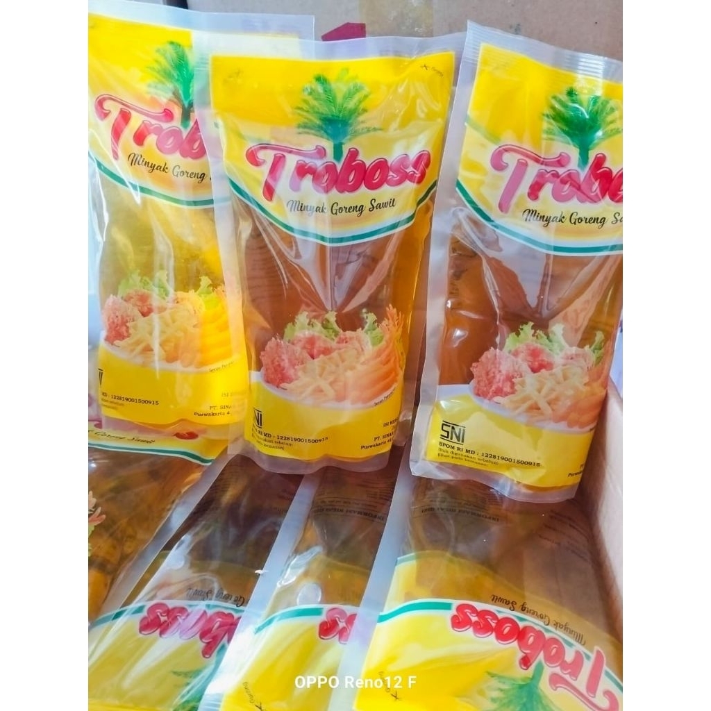 

Minyak goreng troboss 900ml