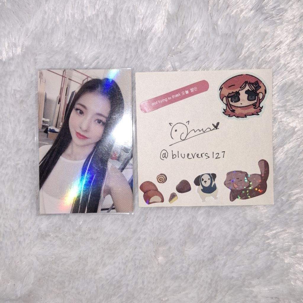 LOONA VIVI & PTT MAKESTAR BENEFIT PHOTOCARD