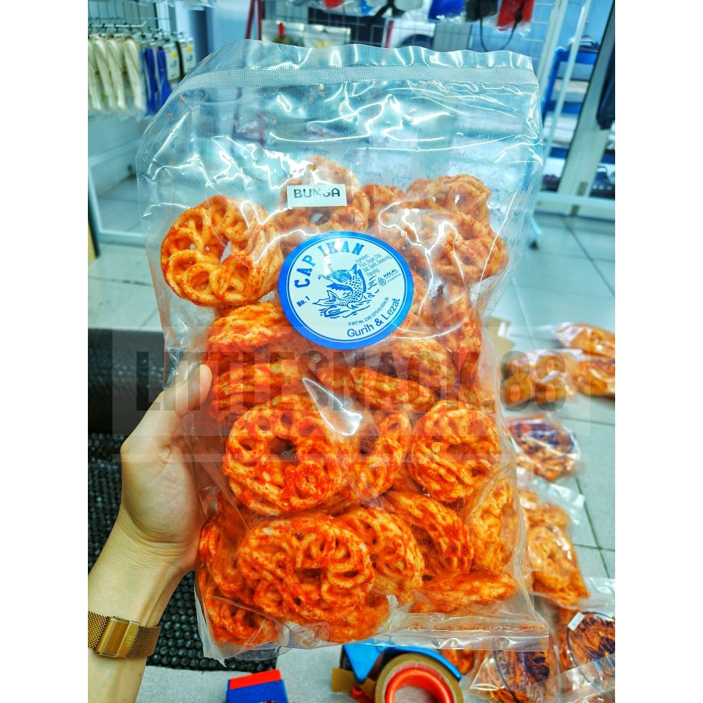 

KERUPUK CAP IKAN BUNGA 500GR