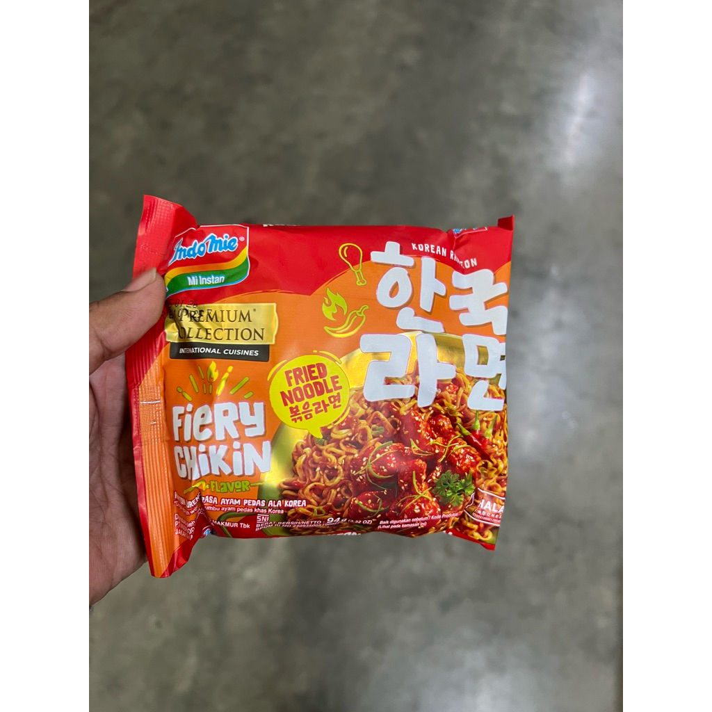 

mie goreng INDOMIE PREMIUM rasa ayam pedas ala korea