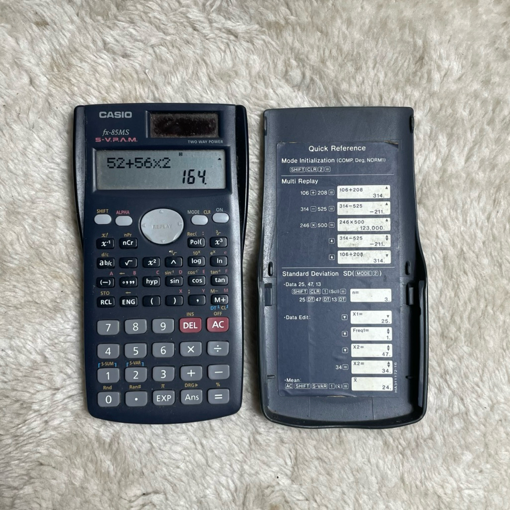 

Calculator / Kalkulator CASIO FX-85MS Vintage original