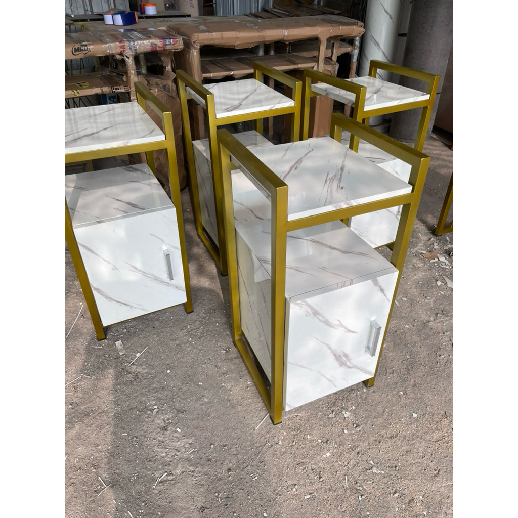 Meja nakas / Meja nakas besi / Rak nakas