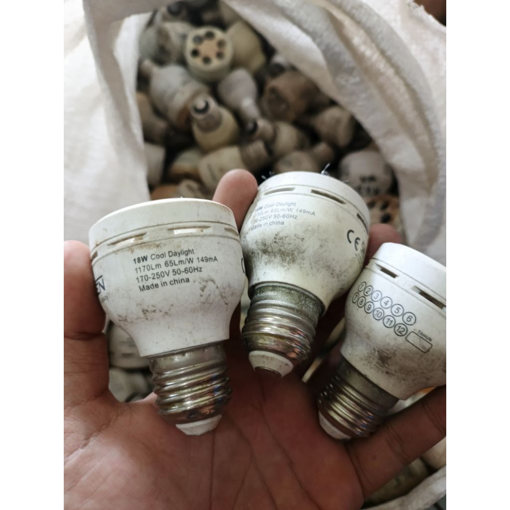 mesin lhe 3u 18w-26w on/hidup