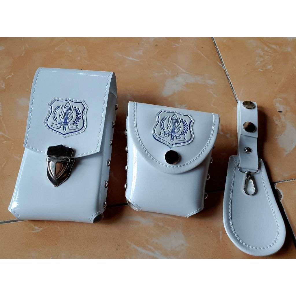 sarung hp 7inc borgol dan gantungan kunci satpam