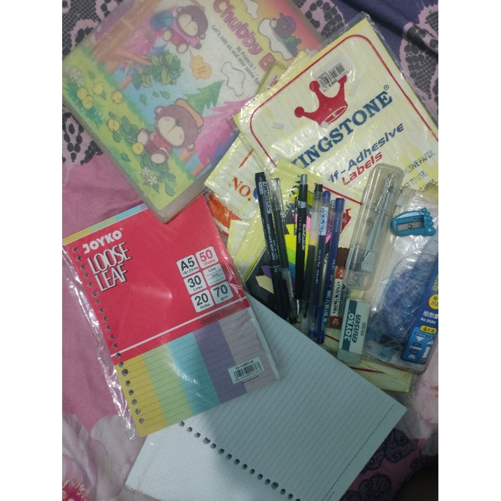 

Set Alat Tulis Kantor