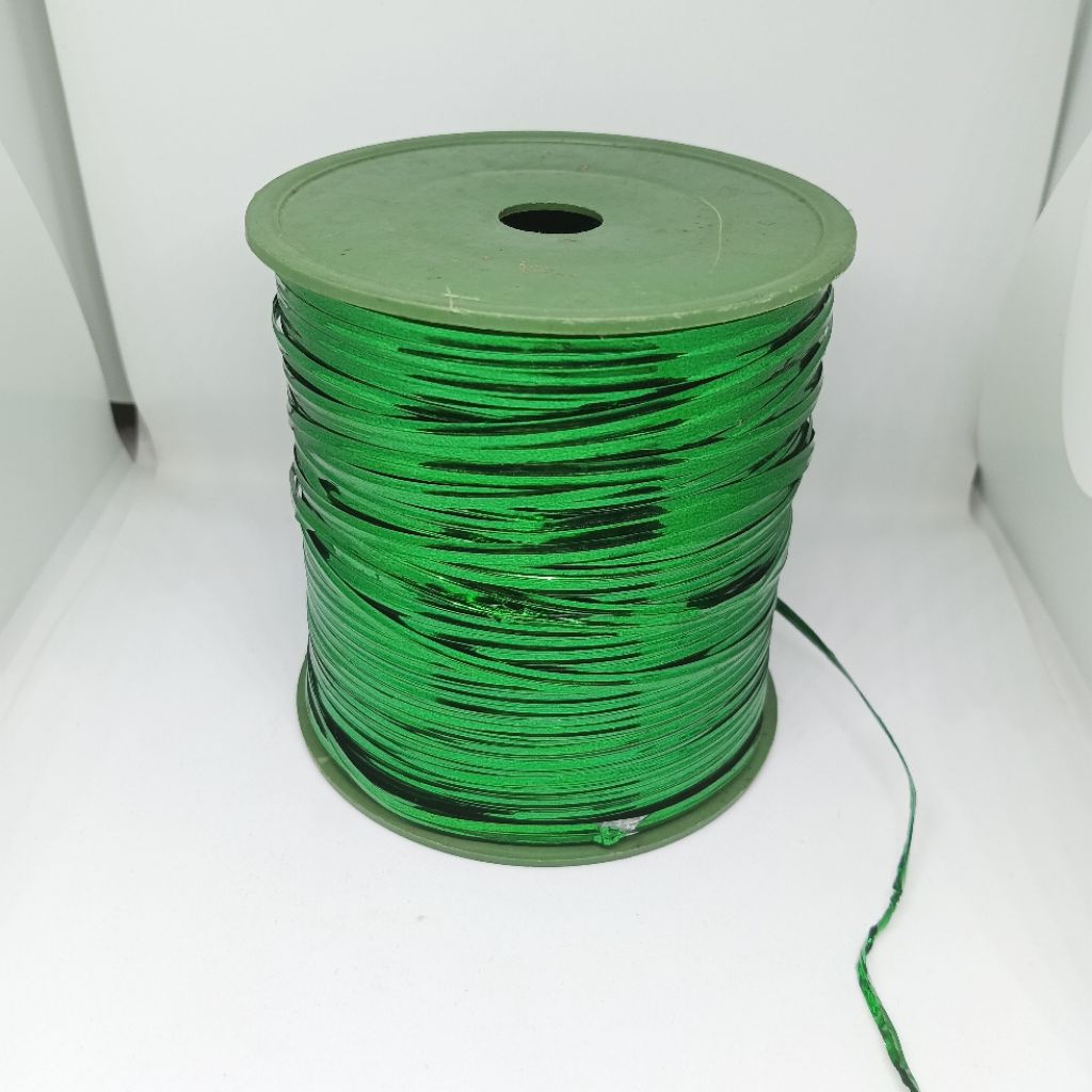 

Kawat Lilit Elastis Hijau / Kawat Elastis Hampers Buket Dekorasi Per Meter