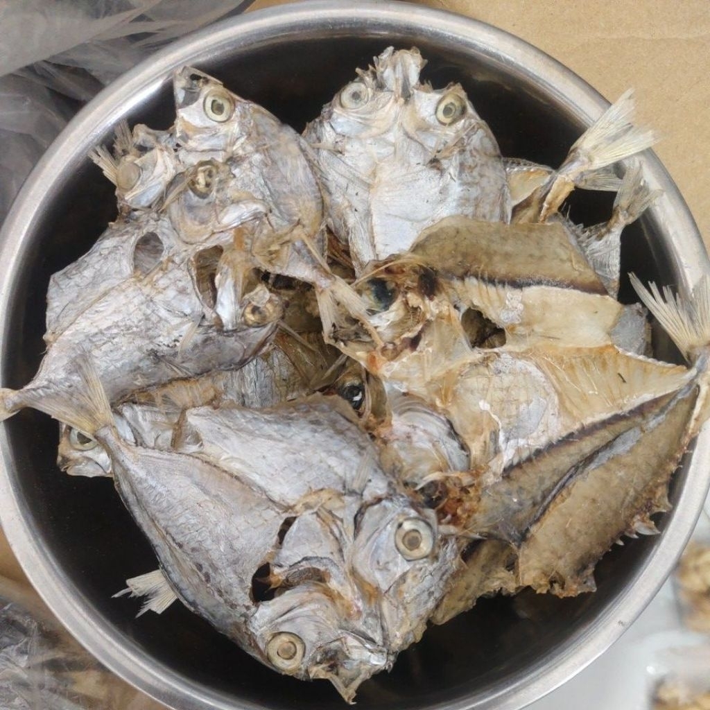 

Ikan Petek / cotek belah tawar 100gr