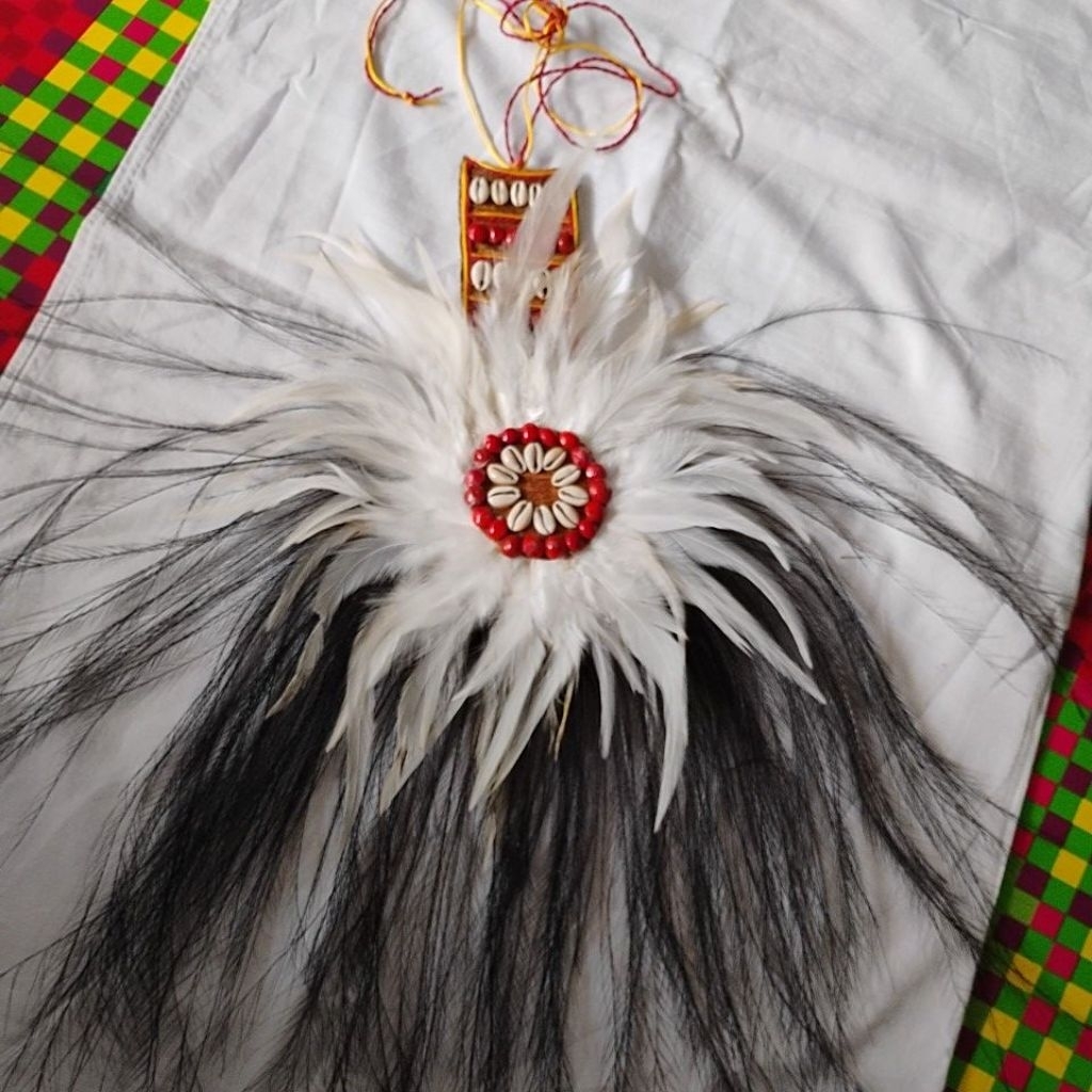 kalung etnik papua /