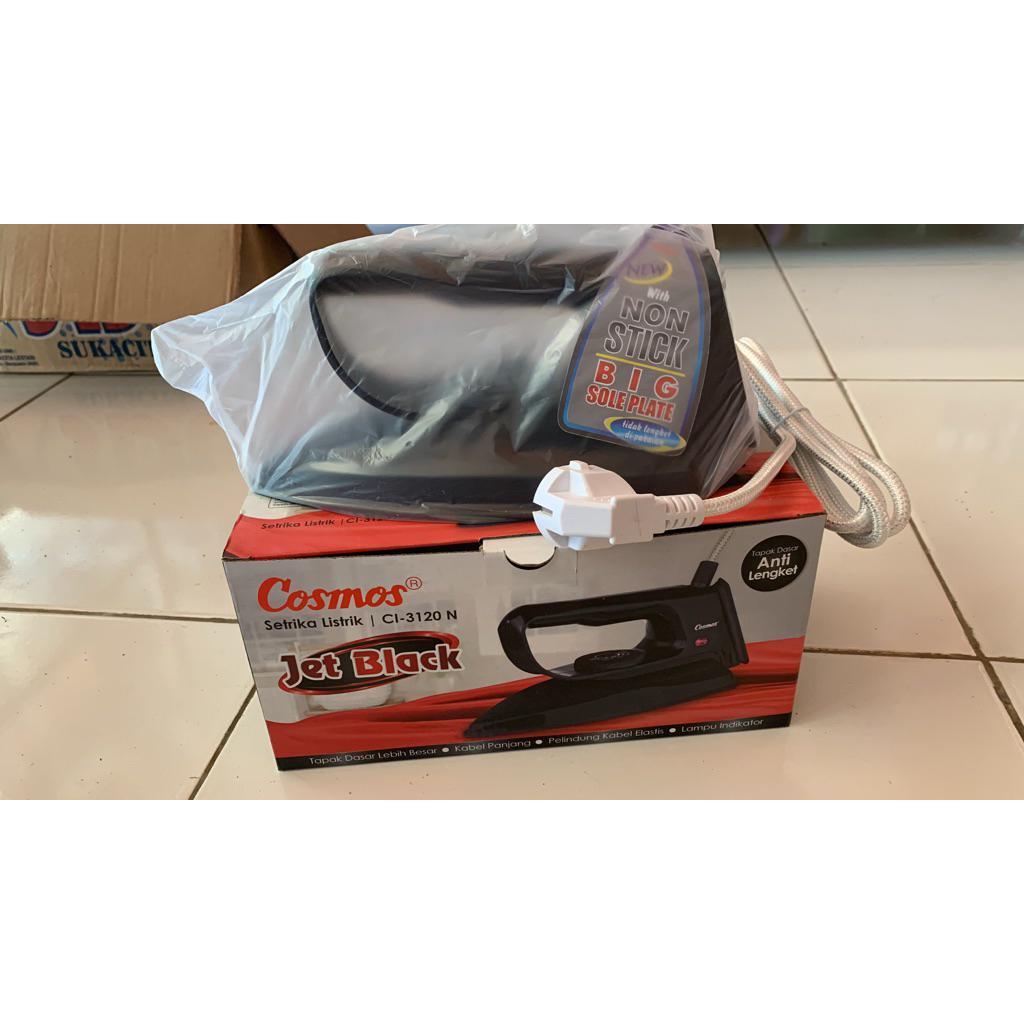 Setrika cosmos CI 3120 N jet black