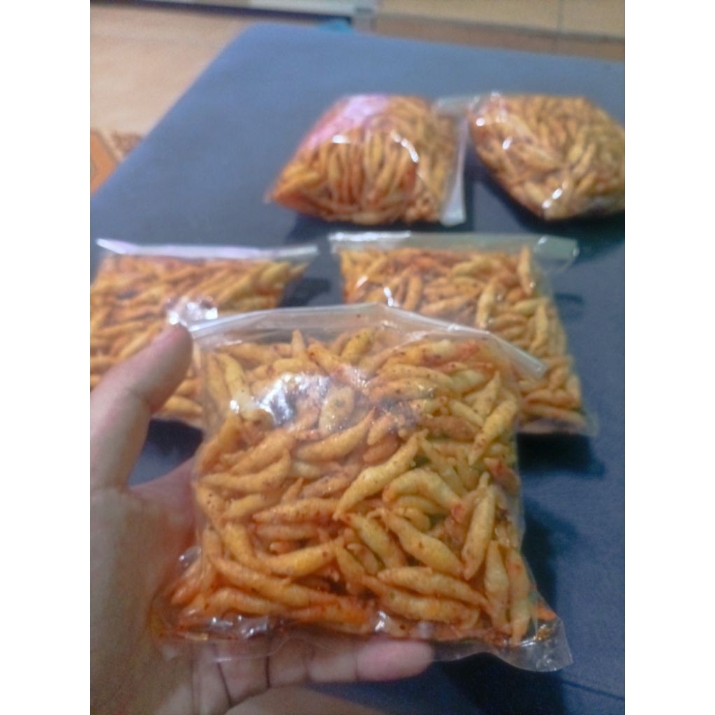 

cemilan citruk pedas daun jeruk dan original