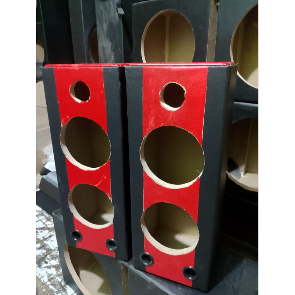 BOX SPEAKER DOUBLE 6 INCH DAN 6,5 INCH KARPET HITAM VARIAN MERAH