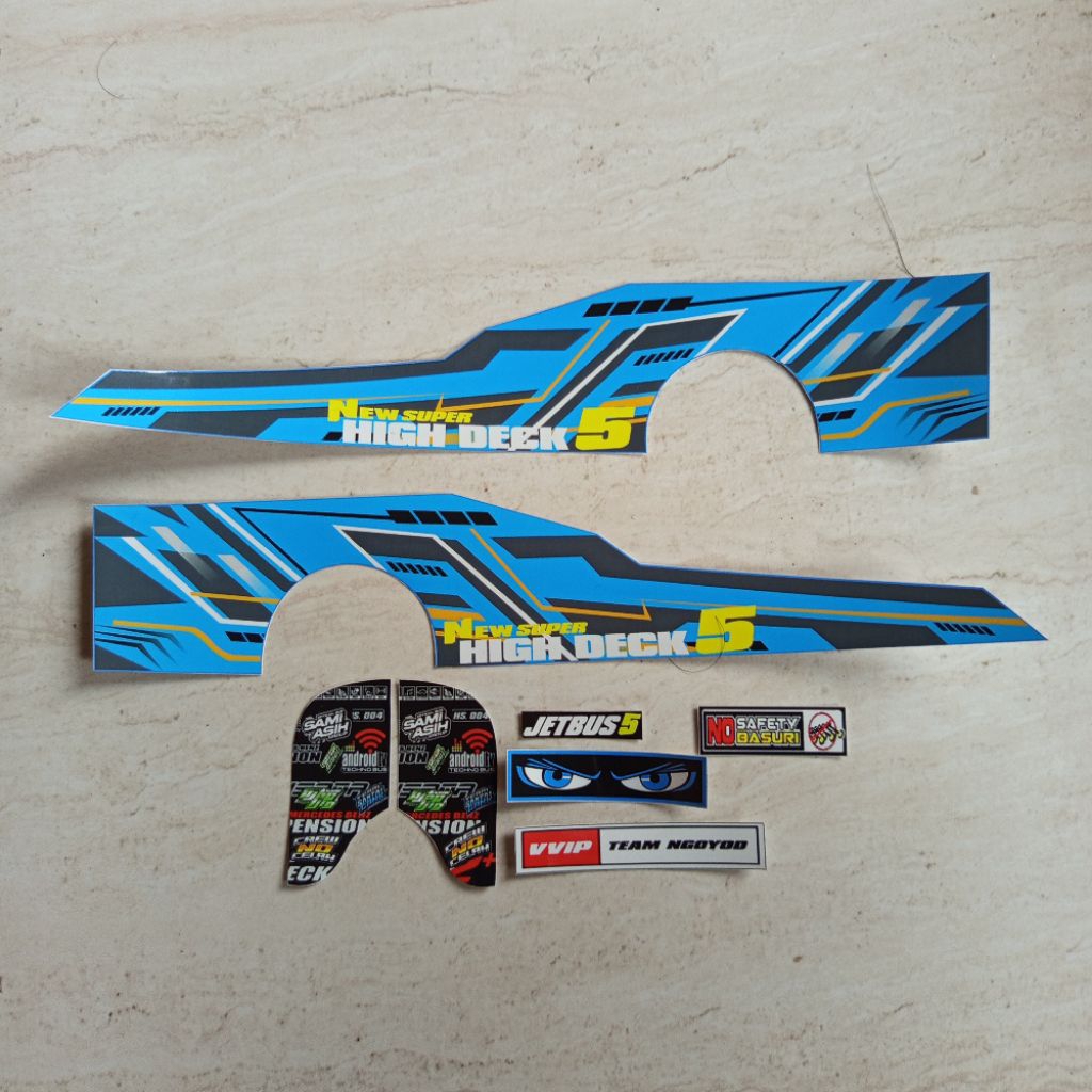 

Stiker cutting livery custom jb3/jb5 anti air laminasi glossy