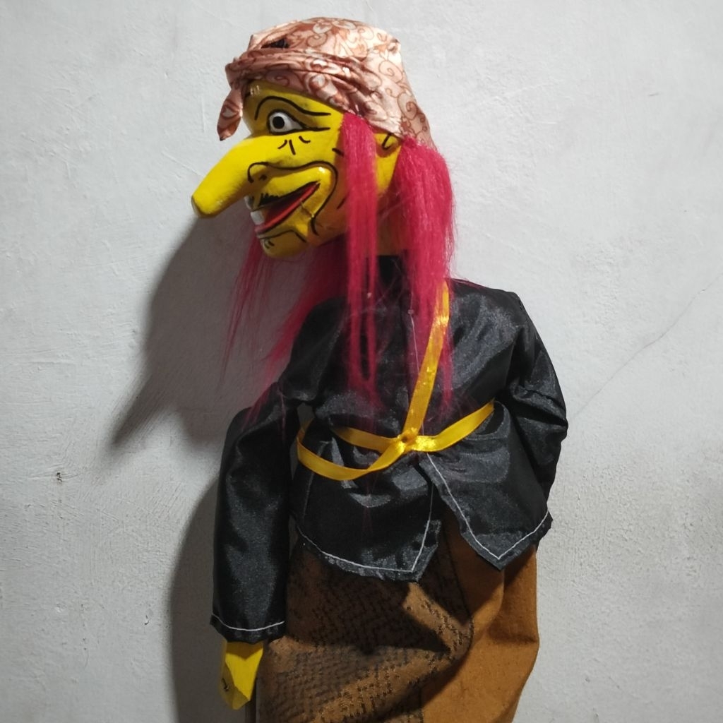 wayang golek dewala bisa buka mulut pakai rambut