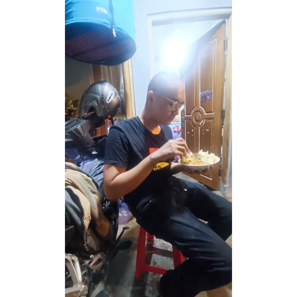 

pacar makannya banyak