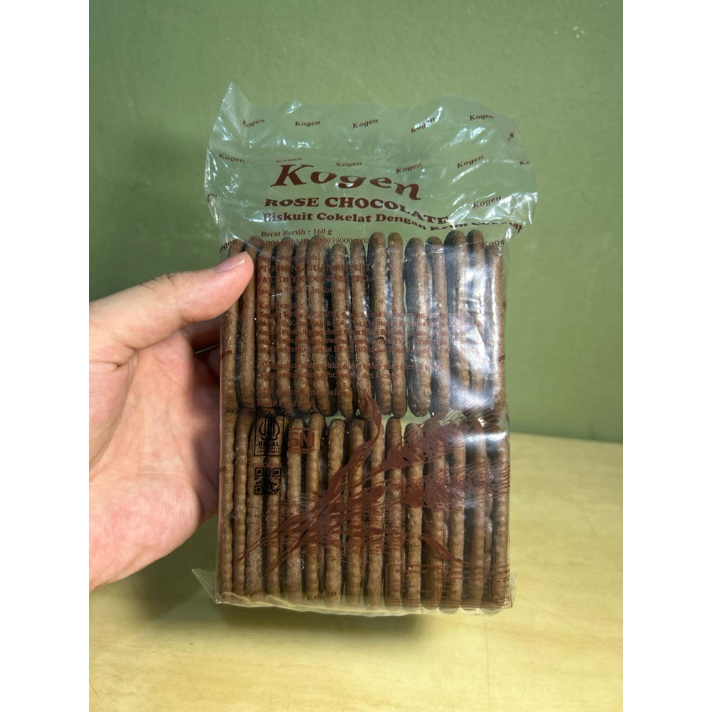 

KOGEN BISKUIT ROSE COKLAT ISI 3 PACK 480 GRAM - CHOCOLATE BISCUIT CREAM KHONG GUAN 480 GRAM