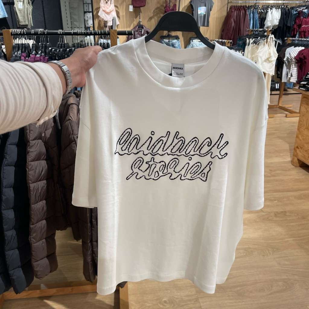 Kaus T-shirt BERSHKA MEN Jastip (jasa titip)