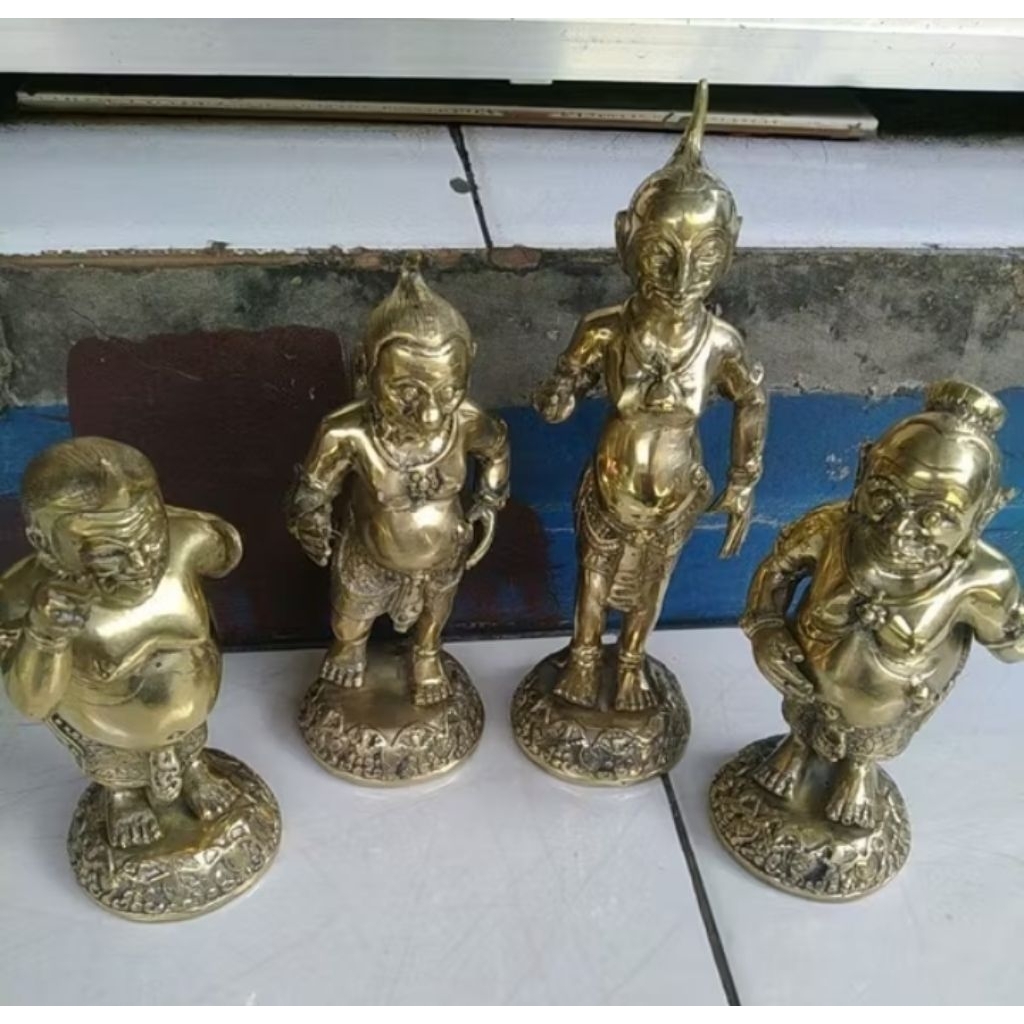 PAJANGAN DEKORASI PATUNG PUNOKAWAN BAHAN KUNINGAN