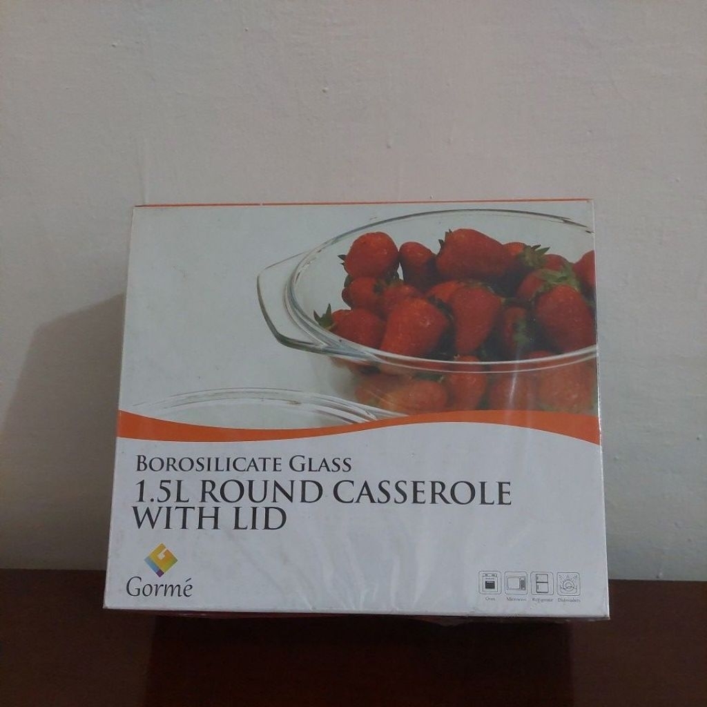 borosilicate glass round casserole 1,5 liter with lid