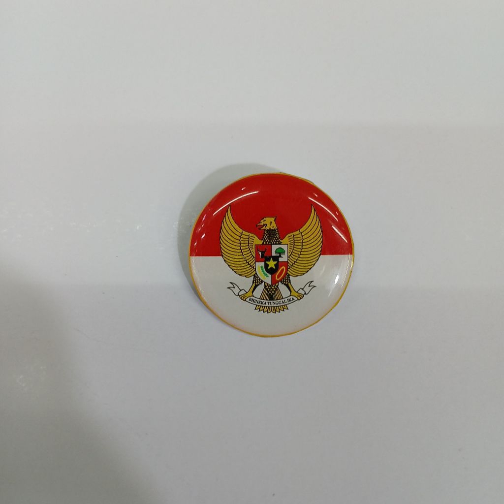 Pin garuda merah putih bulat