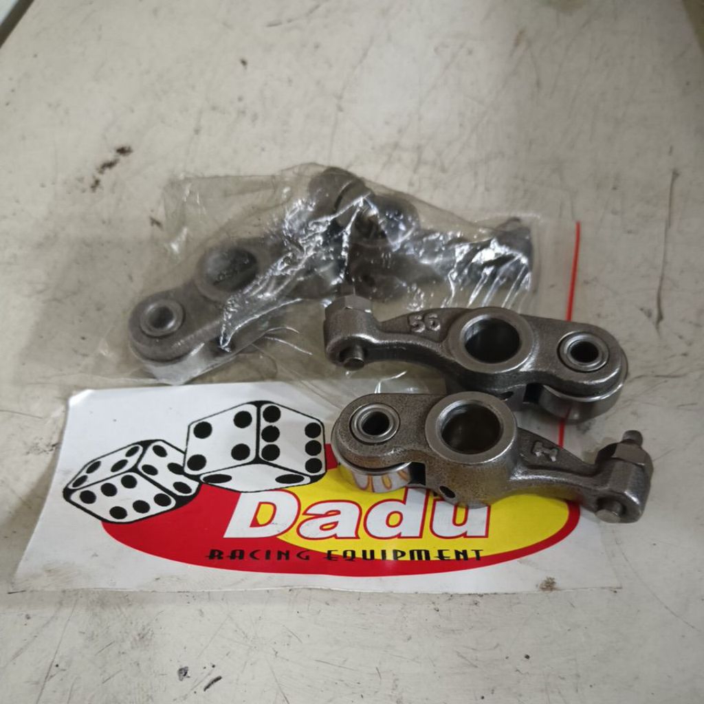 Sepasang templar rocker arm platuk klep honda blade in-in  original