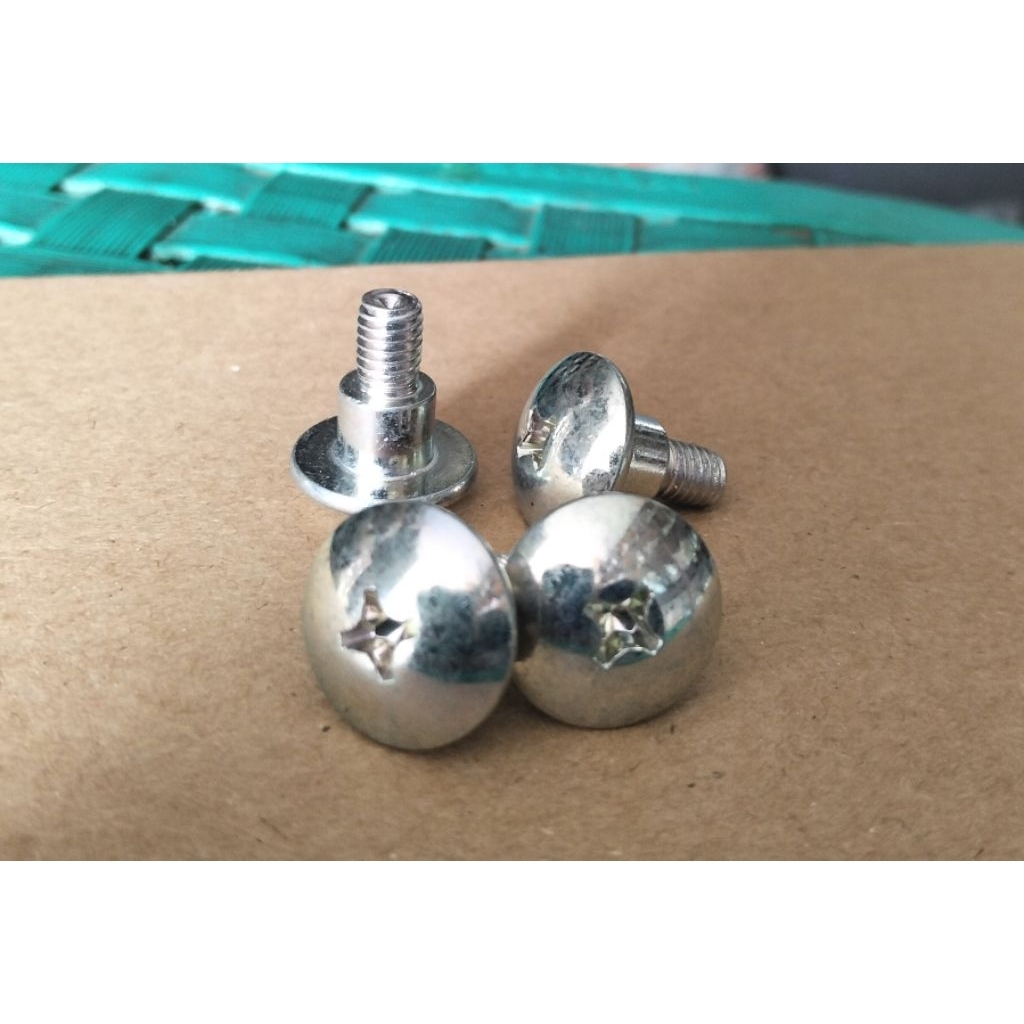 Baut Body Cover Satria FU M6x18 Original