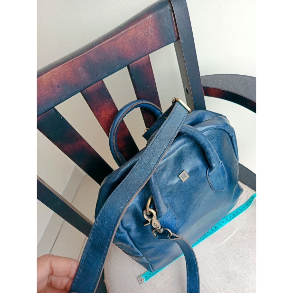 Tas Kulit Asli kulas wanita biru sling dongker mulus mantan nego