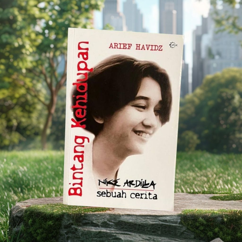Buku Biografi Nike Ardilla Bintang Kehidupan