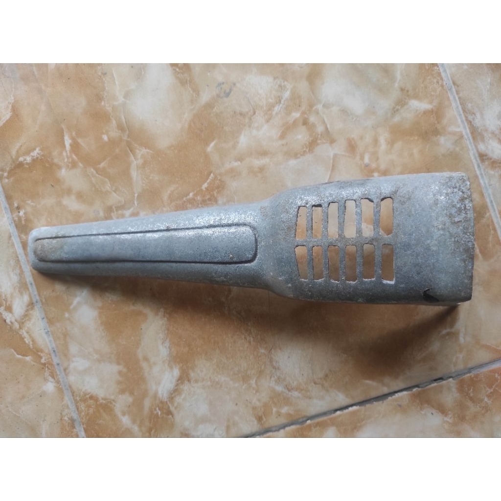 Hidung Vespa PTS, hidung Vespa Spesial, Dasi Vespa PTS