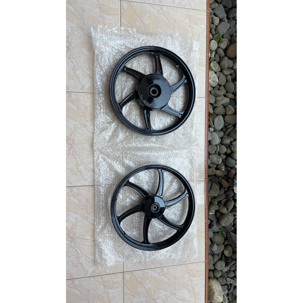 VELG VND SIXSTAR V1 VARIO 125/150 REPAINT HITAM GLOSSY KOMPRESOR