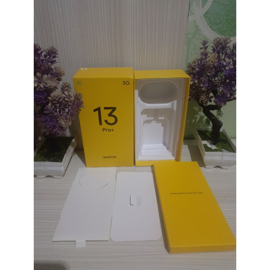 

KARDUS BOX HP REALME 13PRO+ 5G ORIGINAL