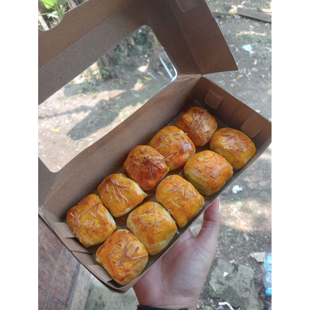 

Bolen pisang nanas handmade isi 10