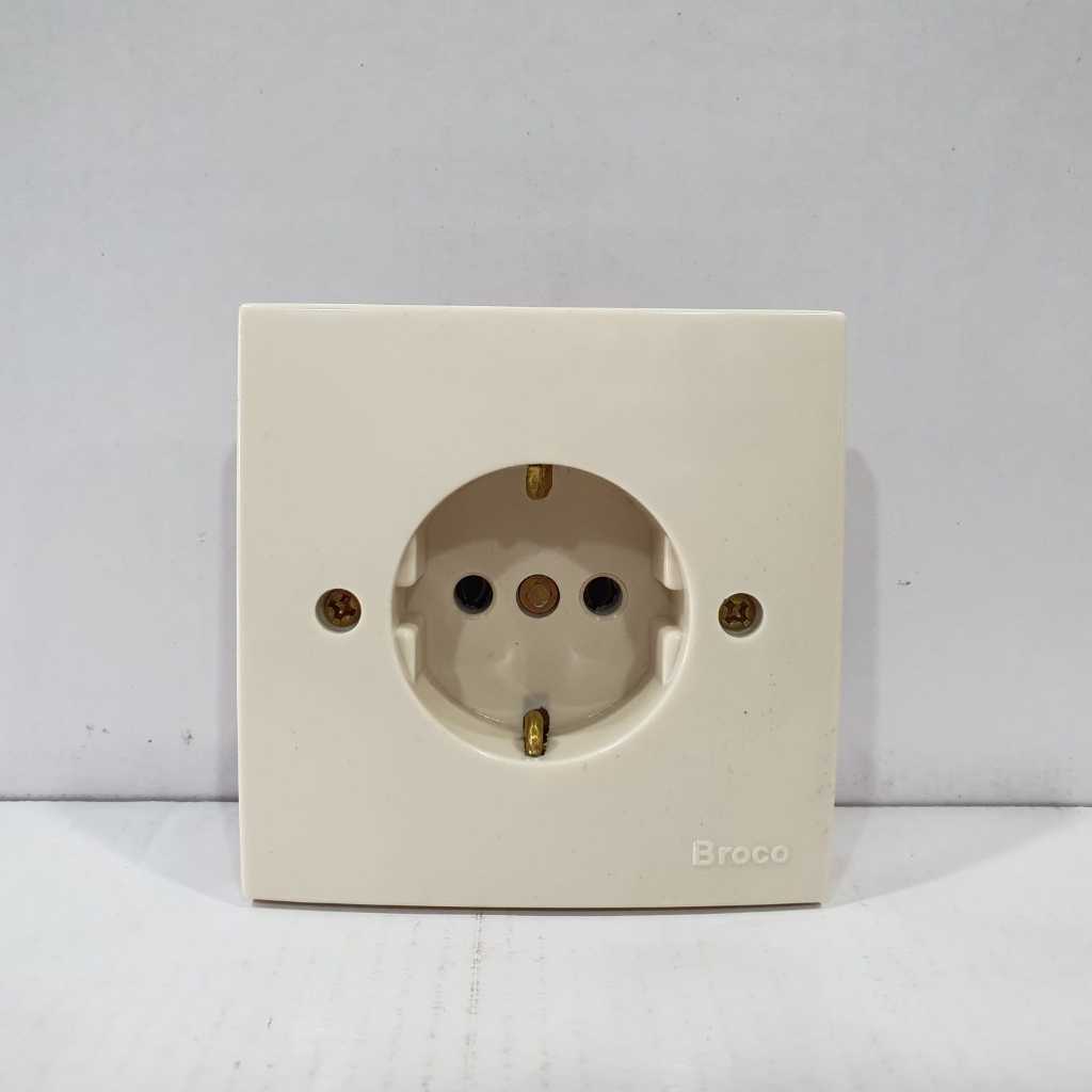 Stop Kontak Arde Broco - Stop Kontak Tanam Dinding