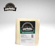 

PERFETTO MOZZARELLA 1KG X 1,COCOK UNTUK PIZZA DAN TABURAN PASTA