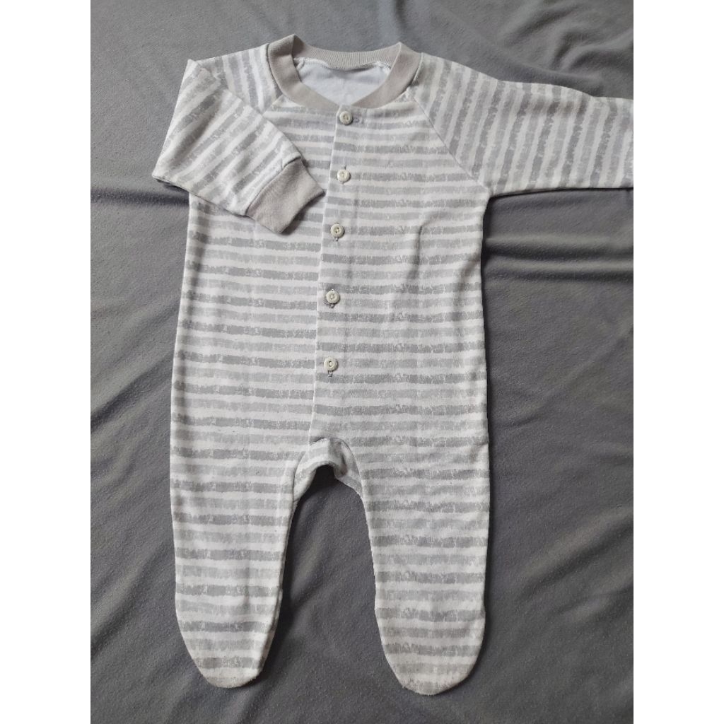 PRELOVED 2 SET BABYSUIT BAYI (BAJU TIDUR) 0-3 BULAN