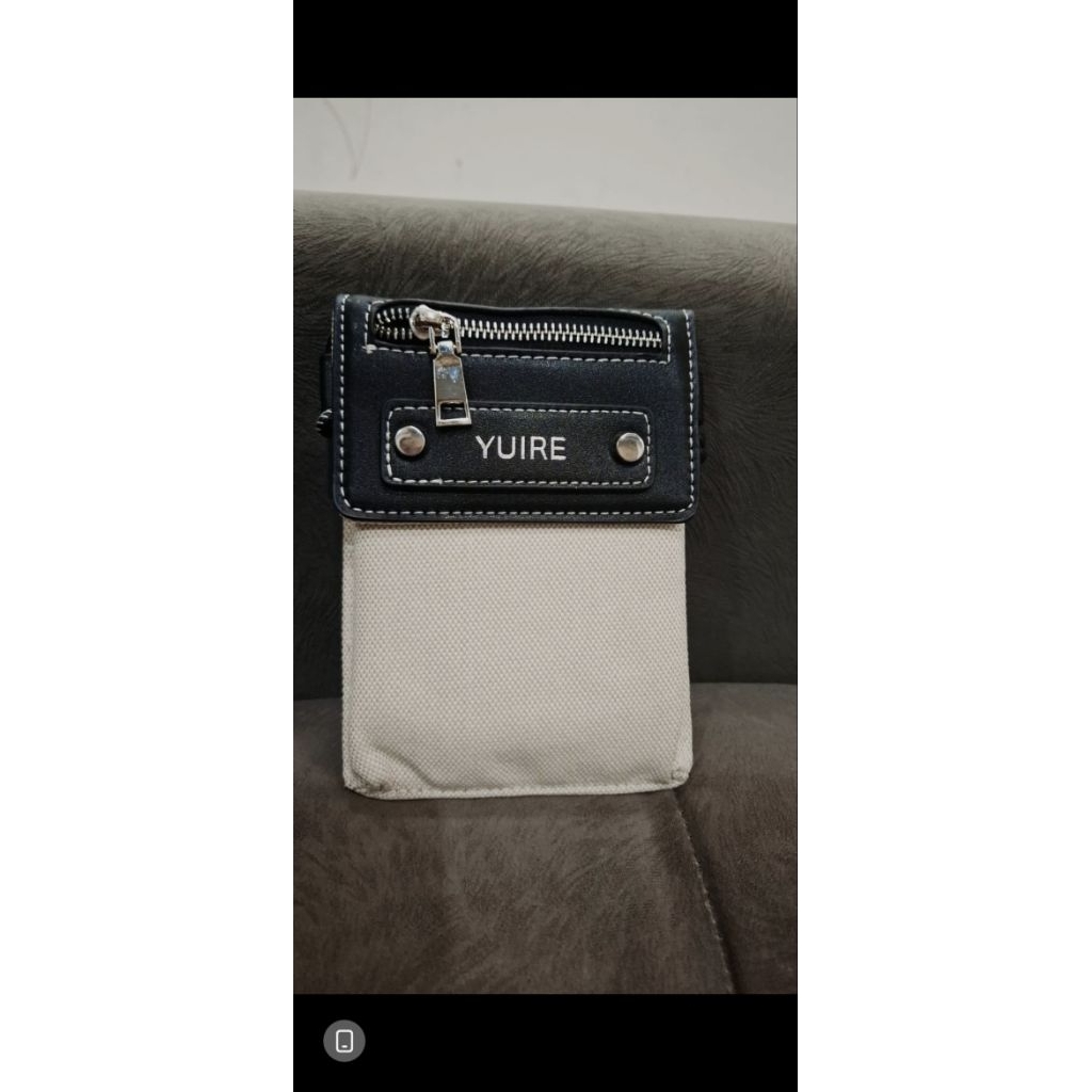 TAS HP YUIRE HITAM