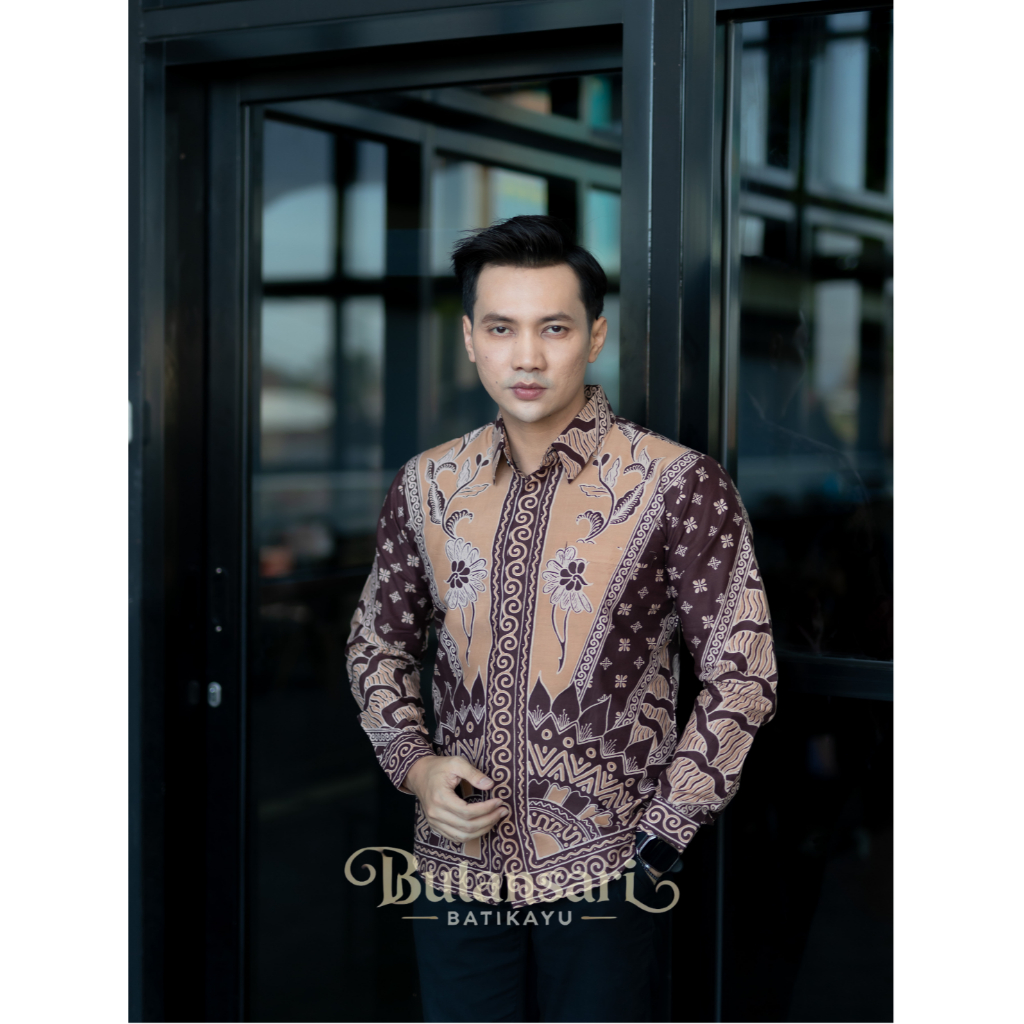 Bulansari Batik Ayu Batik MILO COKLAT SUSU baju batik pria slimfit premium lapis furing