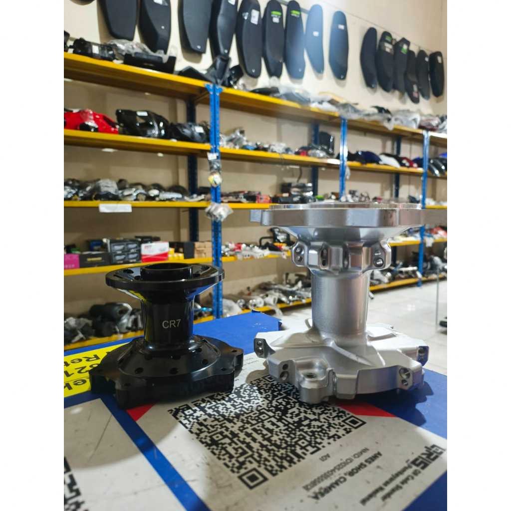 TROMOL CRF CR7 150 DEPAN HOLE 36 & TROMOL CRF HOLE 32 SILVER