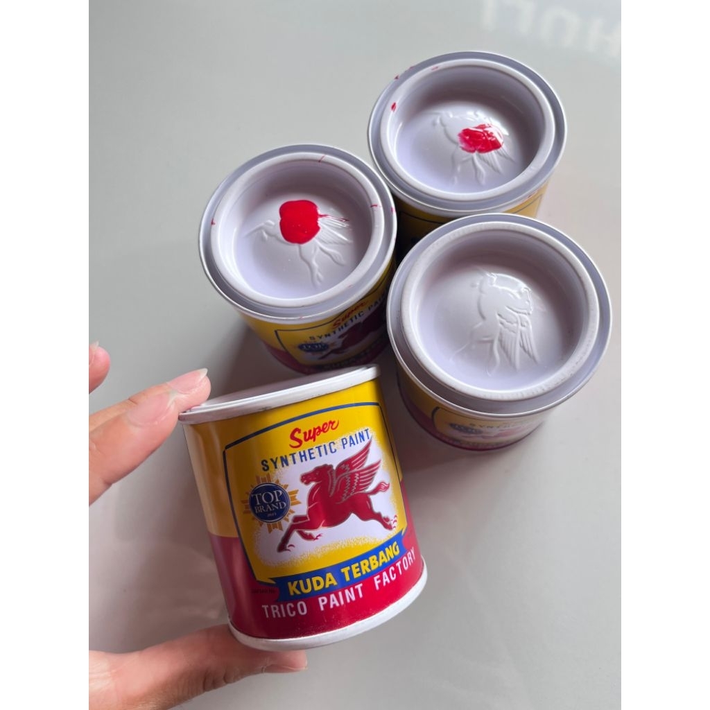 

CAT KUDA TERBANG 0,1L CAT kuda terbang 100ml CAT minyak